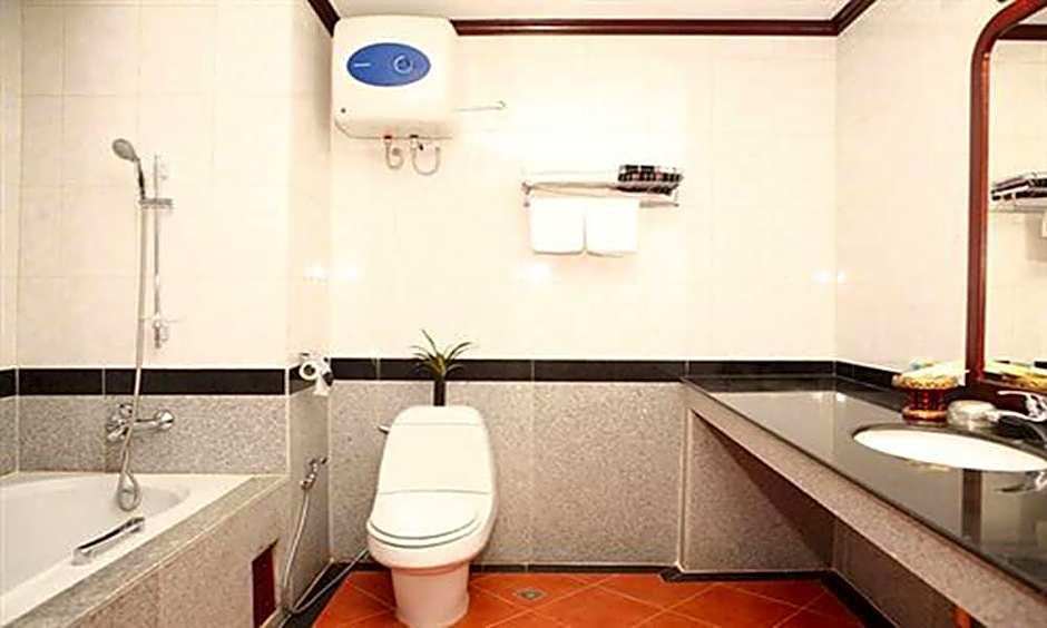 Vansana Riverside Hotel