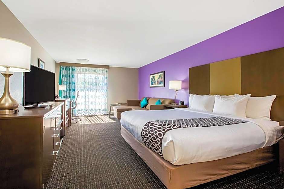 La Quinta Inn & Suites by Wyndham Pomona