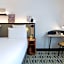 Mercure Paris Bercy Bibliotheque