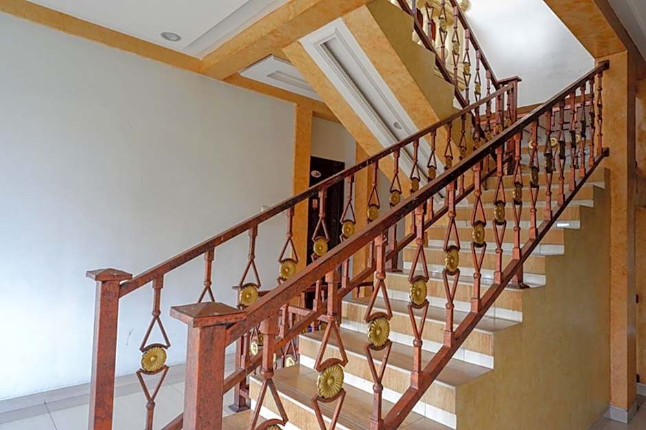 RedDoorz near MM UGM