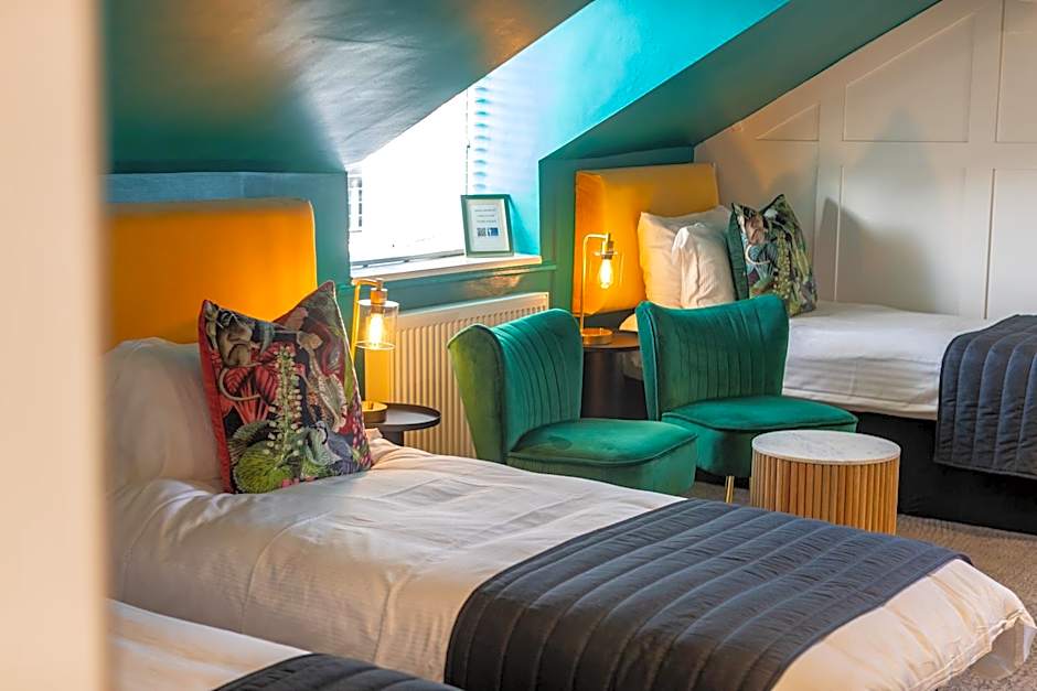 Holly Lodge Guest House with FREE off site health club