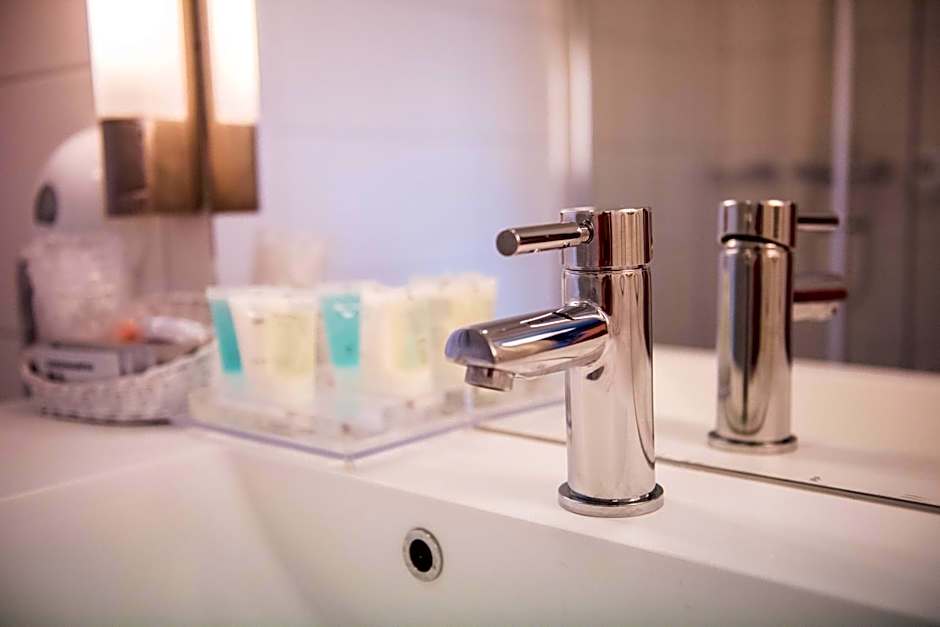 Dolmsundet Hotell Hitra