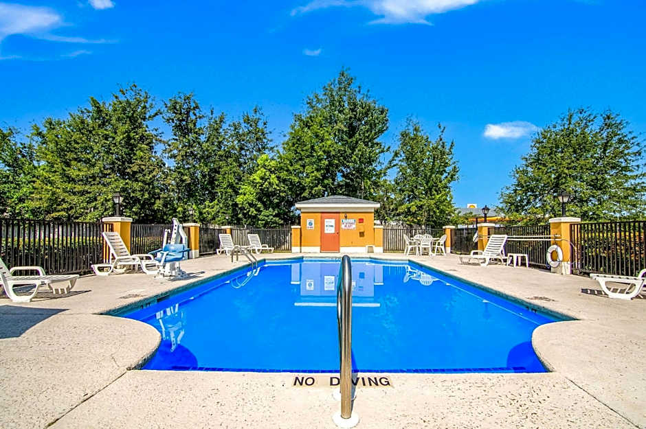 Quality Inn near University of Mobile