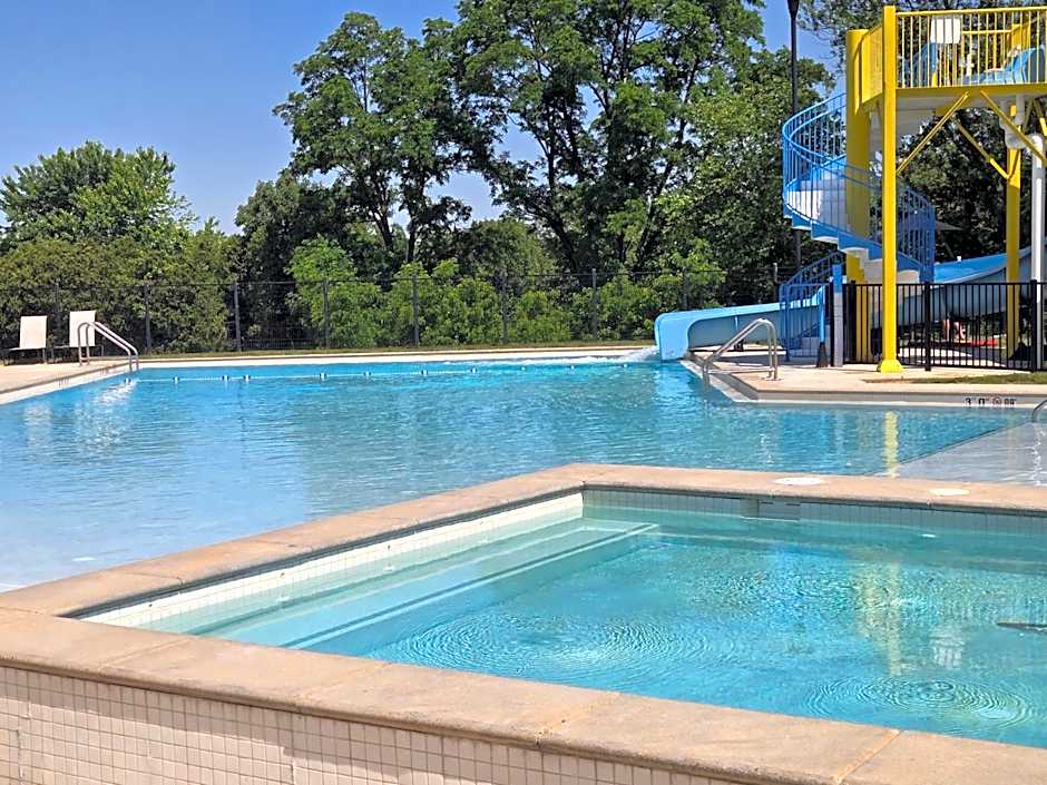 Dutch Wonderland Inn