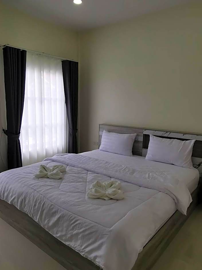 NST Boutique เอ็นเอสทีบูทีค