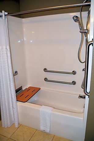 King Room with Accessible Tub - Accessible/Non-Smoking