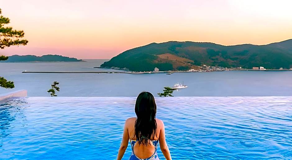 HOTEL SANGSANG & Private Sang Sang Pool Villa