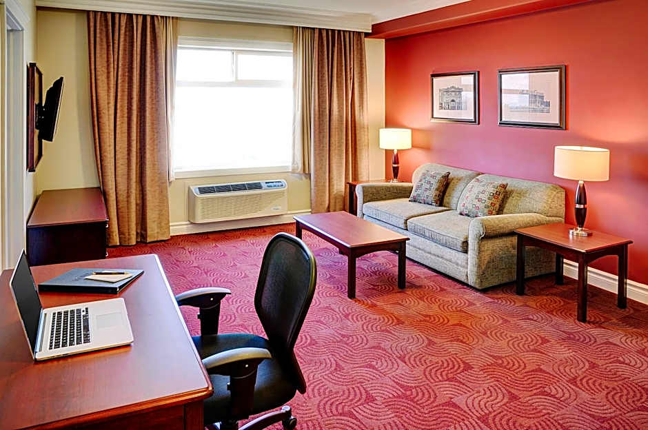 Chateau Nova Yellowhead