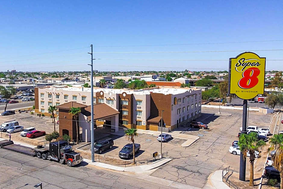 Super 8 by Wyndham Yuma