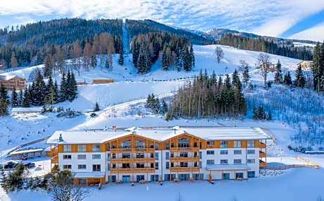 Skylodge Alpine Homes