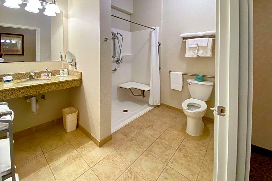Maine Evergreen Hotel, Ascend Hotel Collection
