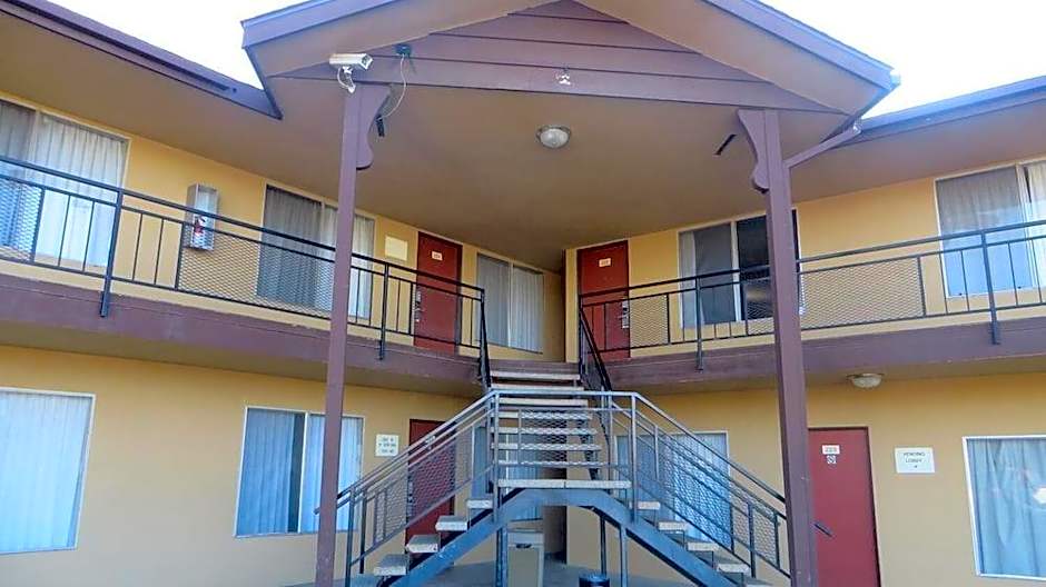 HOTEL SALINA
