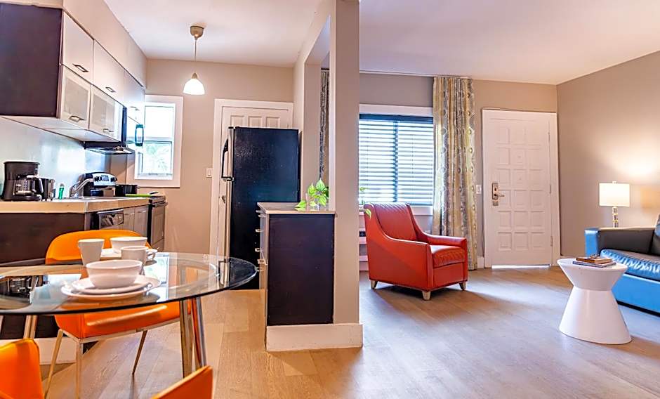 Beachside All Suites Hotel