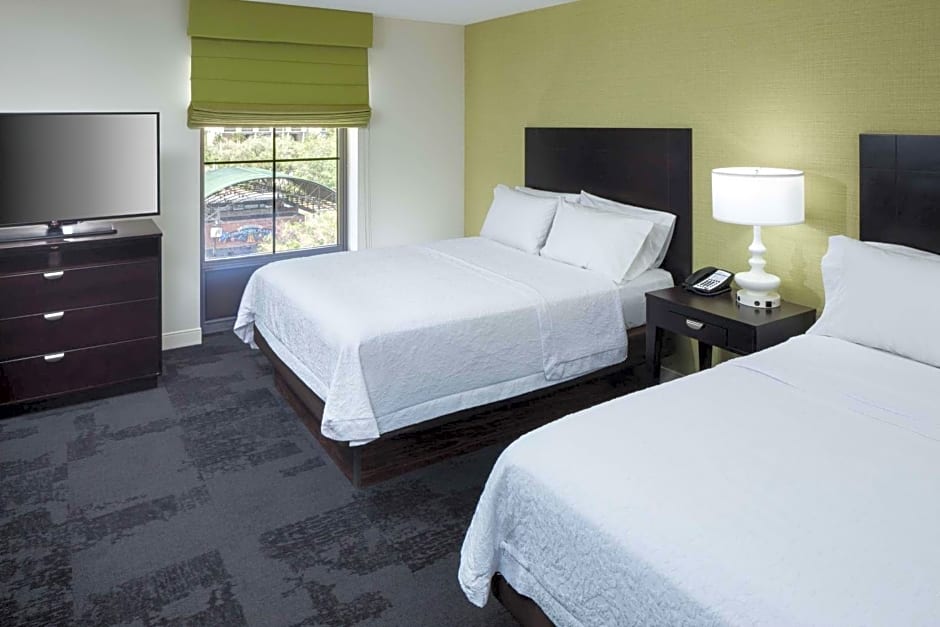 Hampton Inn By Hilton & Suites Gainesville-Downtown