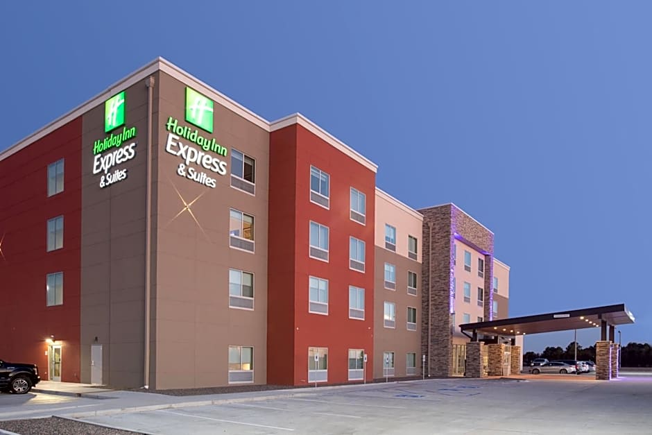 Holiday Inn Express & Suites - Goodland I-70 By IHG