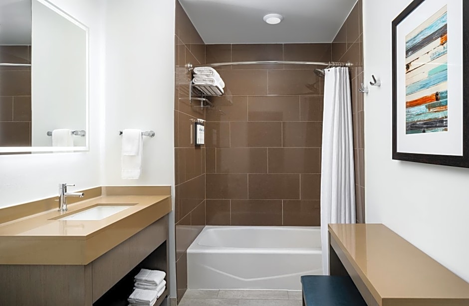 Hyatt House Naples/5th Avenue