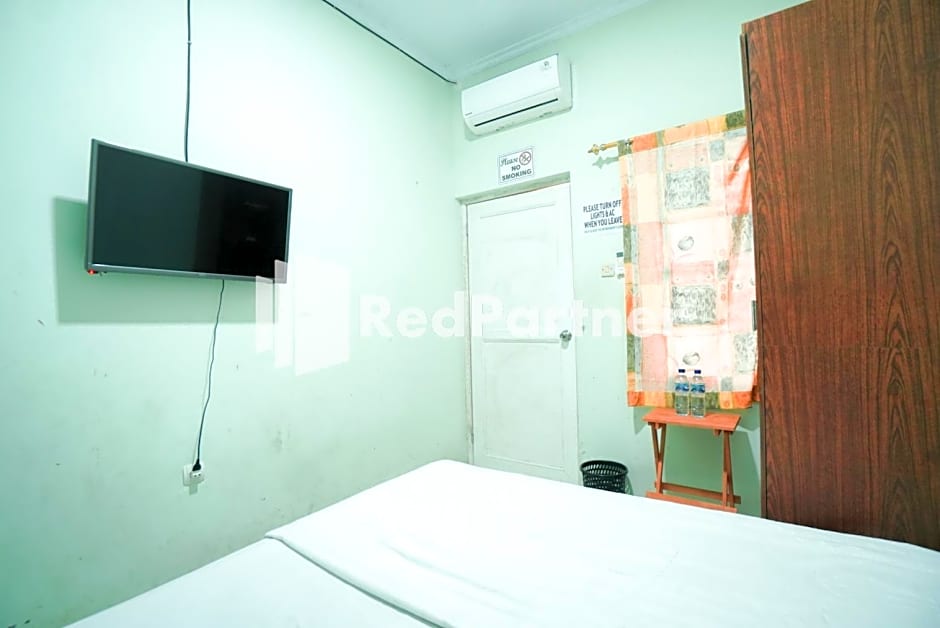 Mahkota Sivali near Soekarno Hatta Airport Mitra RedDoorz
