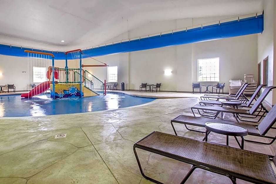 Comfort Suites Johnson Creek