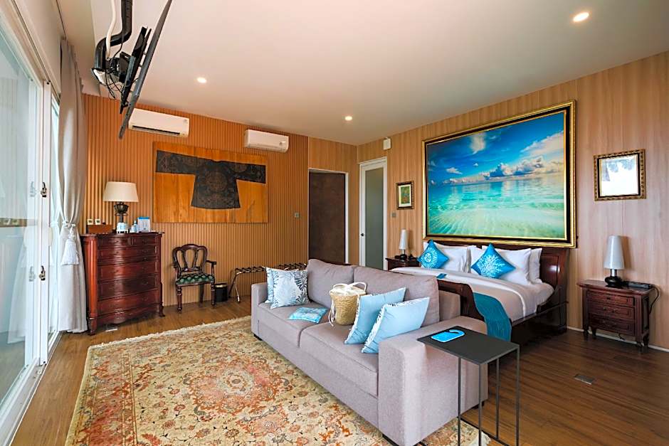 Photo 1 of 18 of Villa
