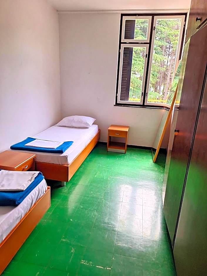 Youth Hostel Pinesta