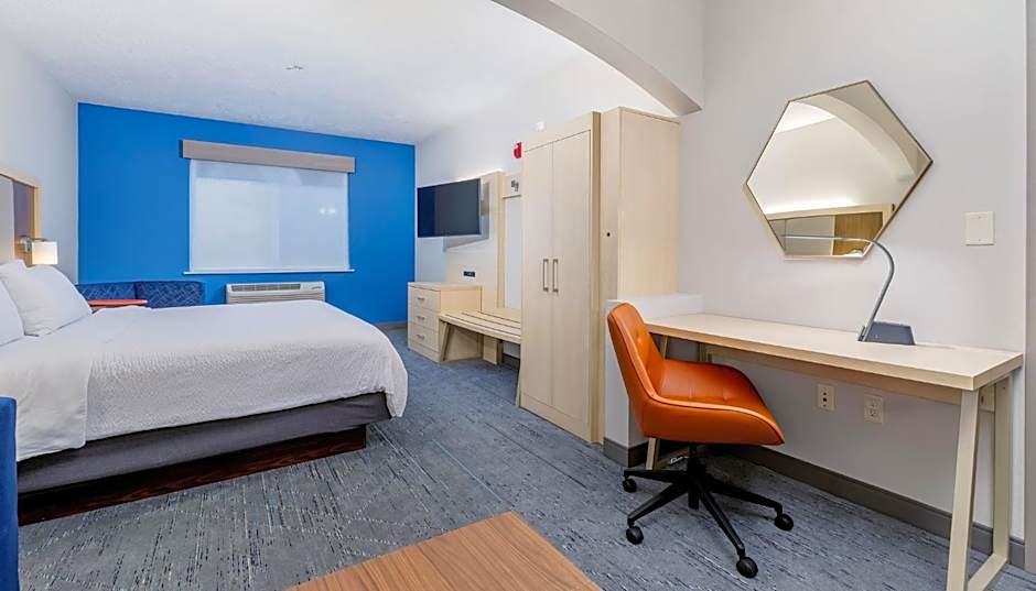 Holiday Inn Express Hotel and Suites Medford-Central Point By IHG