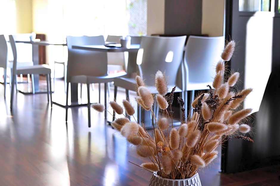 Brit Hotel Le Surcouf