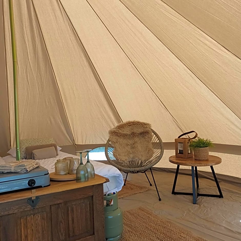 De Langenbrinck Eerlijk Heerlijk overnachten in blokhut en ingerichte tent