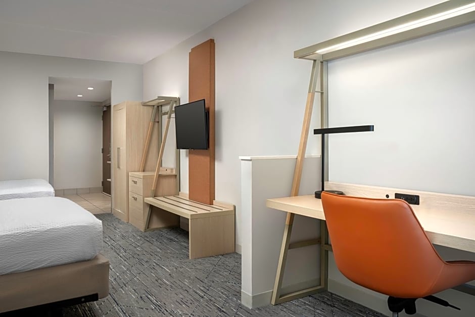 Holiday Inn Express & Suites Pittsburgh North Shore By IHG