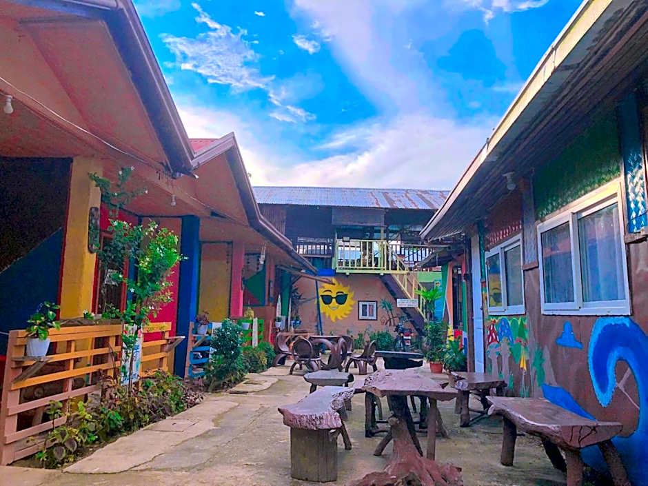 el nido mama hostel