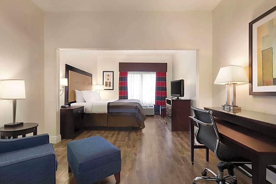 Wingate By Wyndham Montgomery