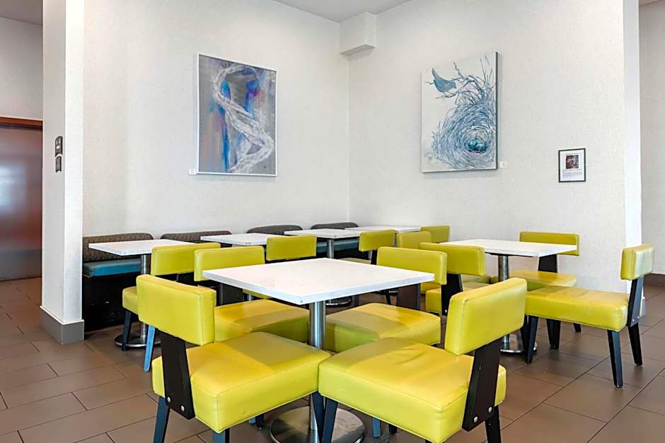 Staybridge Suites St. Petersburg FL By IHG