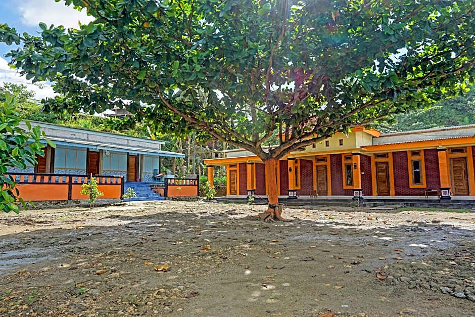 OYO Life 91988 Azka Homestay Klayar