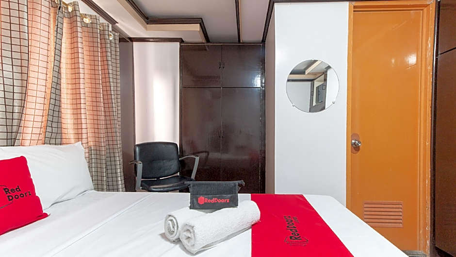 RedDoorz @ Minas Place 1 Tacloban