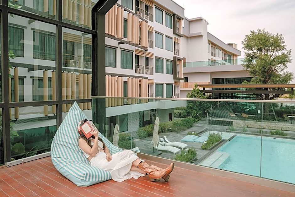 Crystal Srivaree Suvarnabhumi Hotel