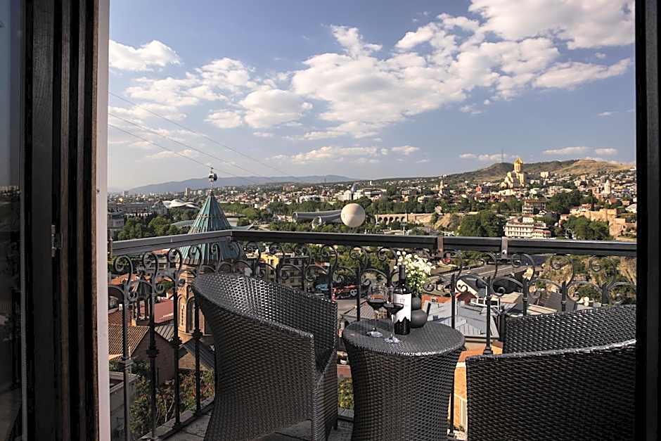 Citadel Narikala Hotel