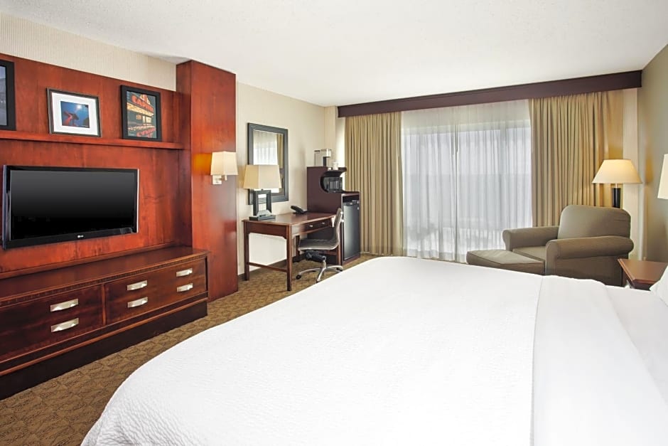 Holiday Inn University Plaza-Bowling Green