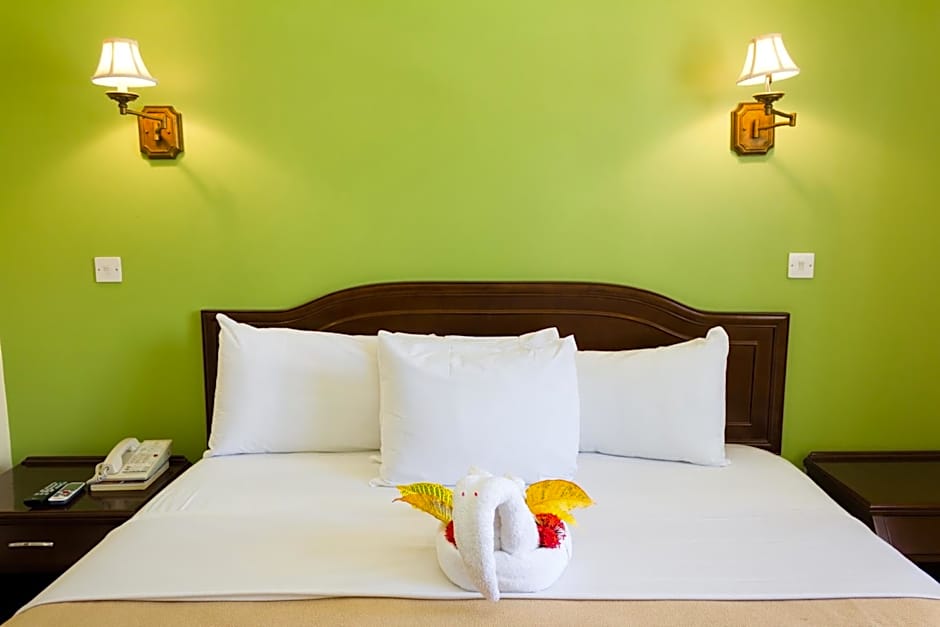 Bay Gardens Hotel