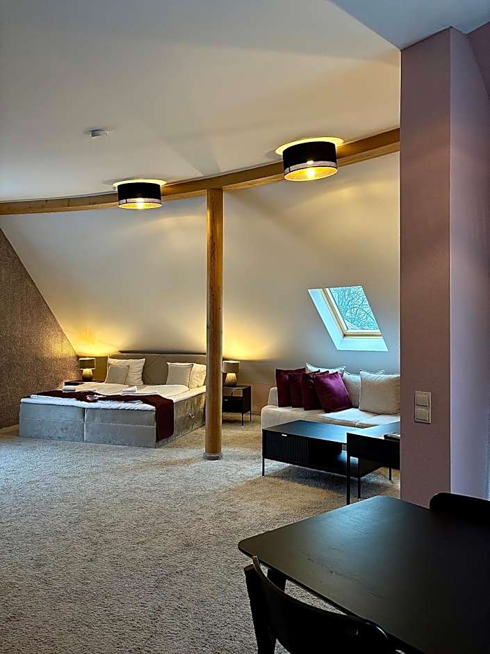 Empress Boutique Hotel