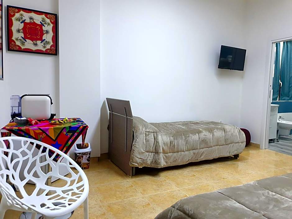 B&B HERCULANEUM RUINS