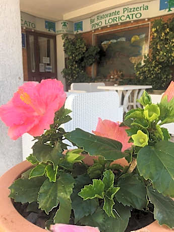 Hotel PINO LORICATO