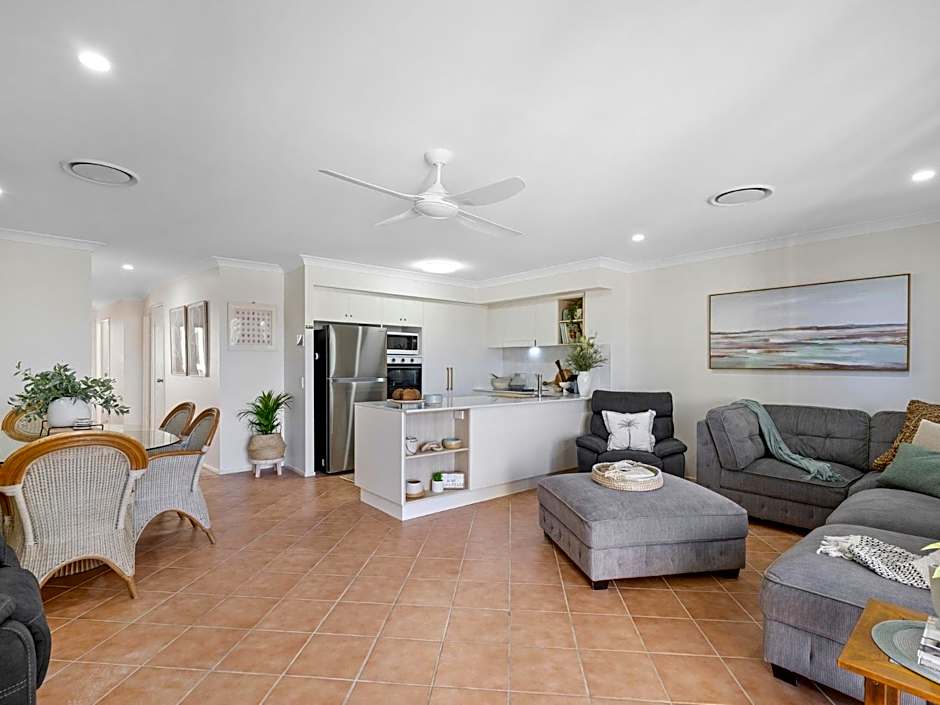 Sunrise Cove Holiday Apartments