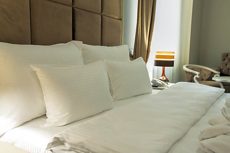 Grand Sapphire Hotel