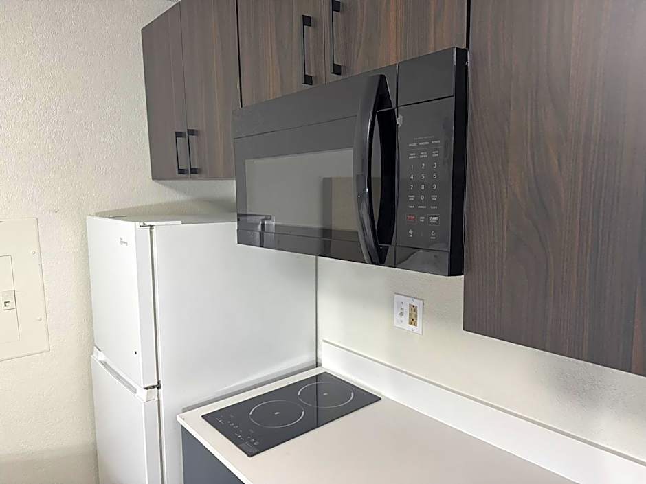 Sonesta Simply Suites Memphis
