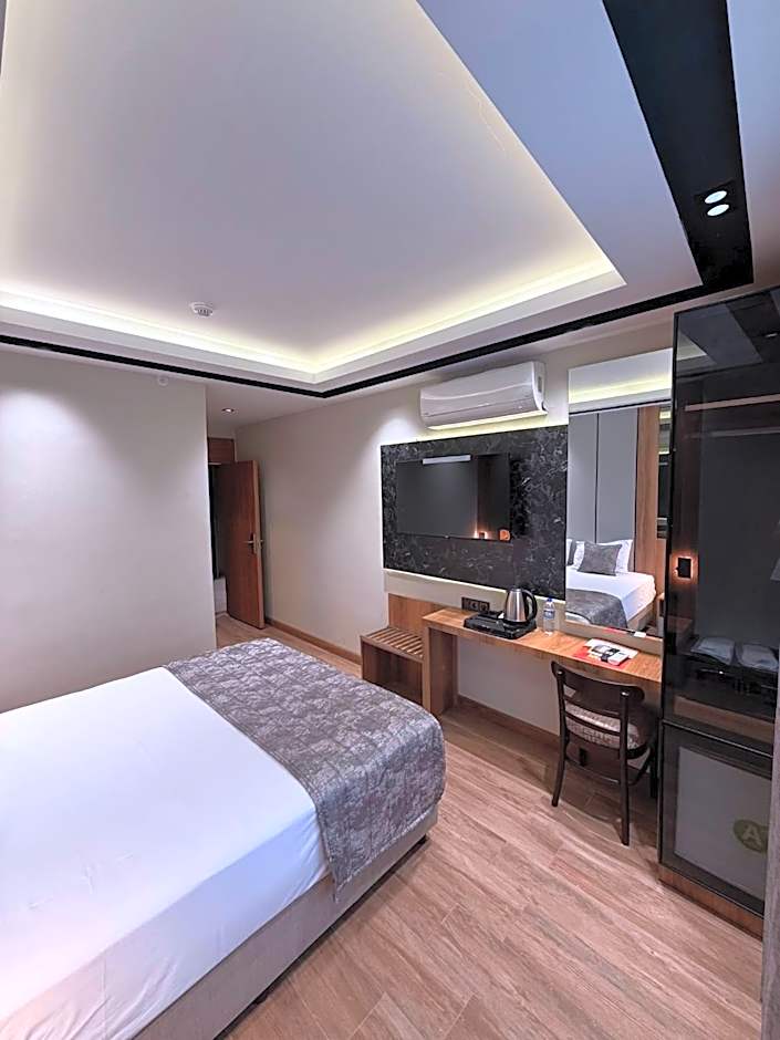 Nil Hotel