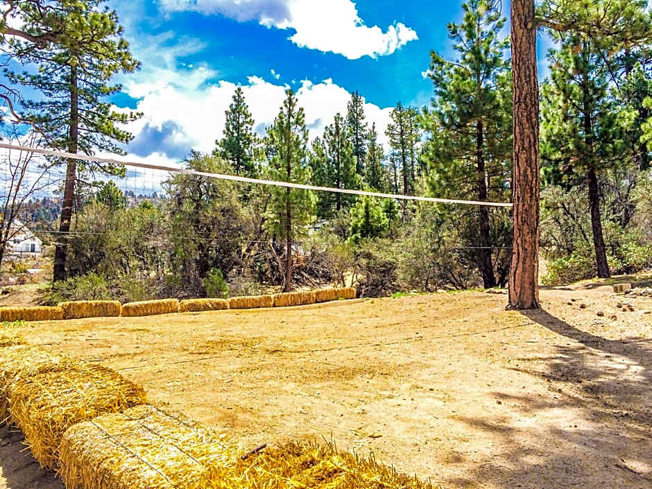 ITH Big Bear Lake Hostel & Retreat Center