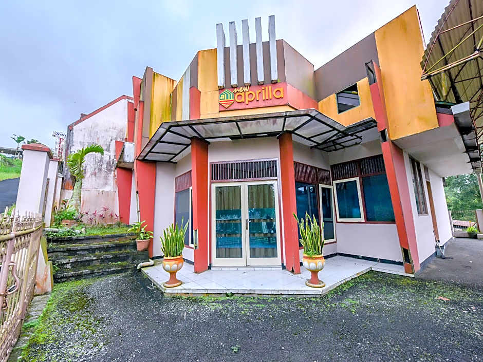 OYO 90258 Hotel New Aprilla