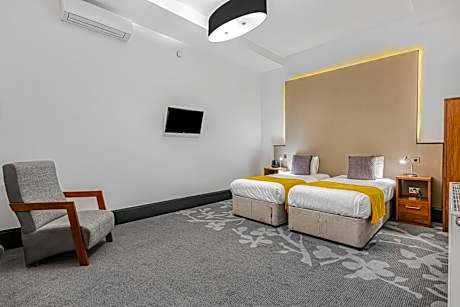 Standard Twin Room - no window