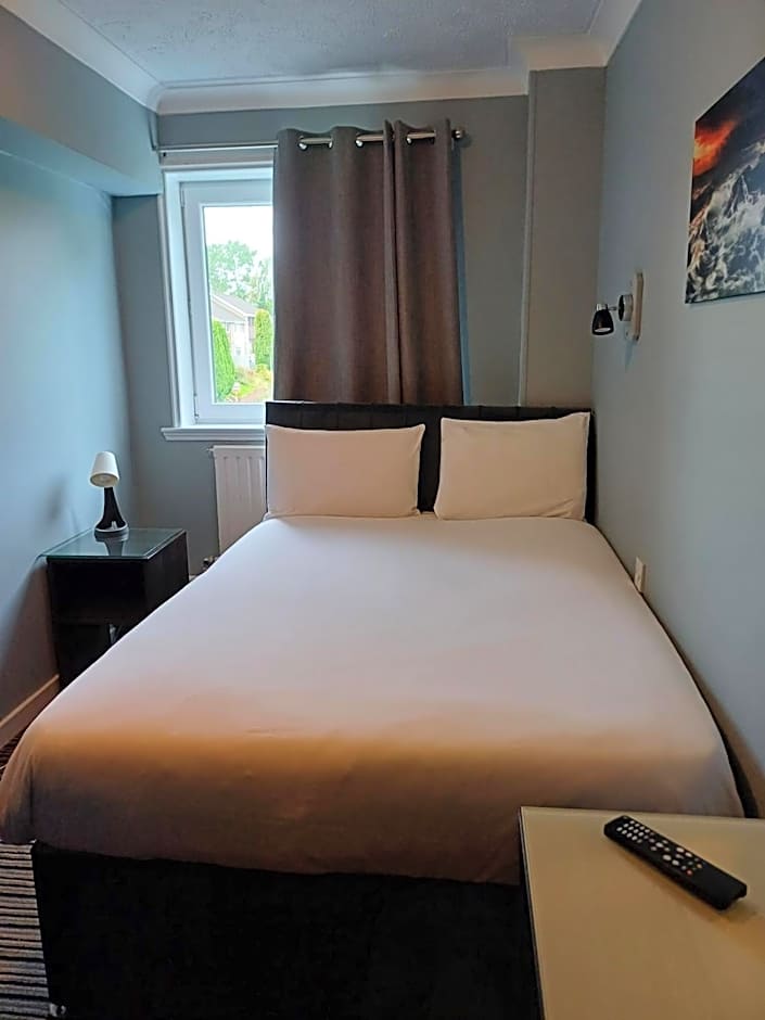 Kings Park Hotel