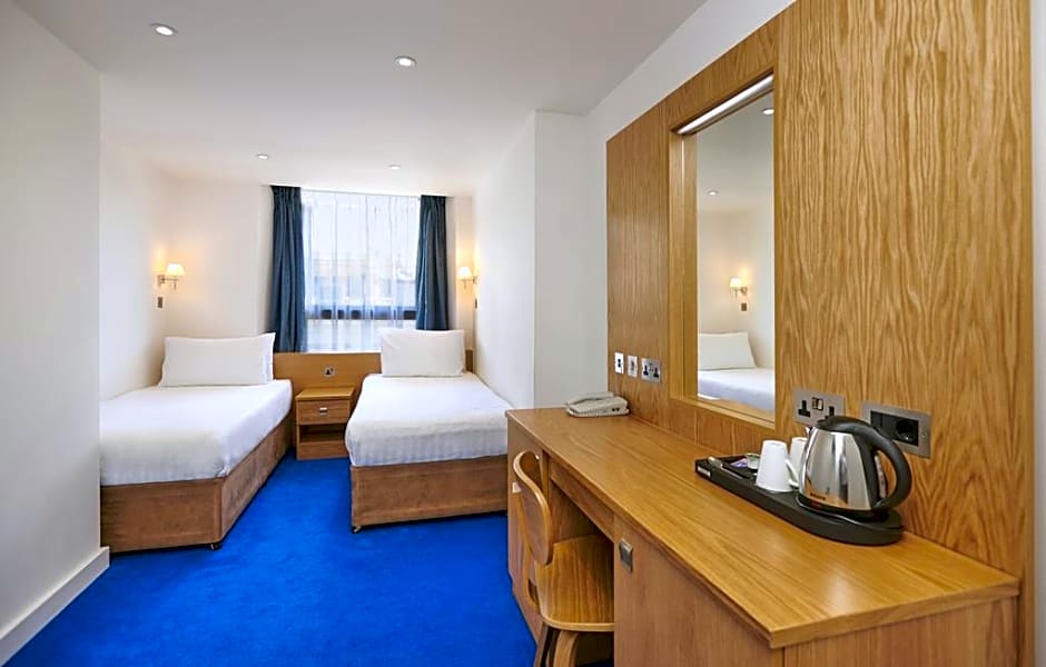 Central Park Hotel