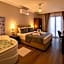 defne otel